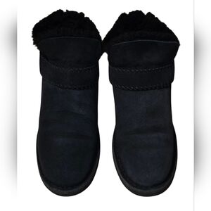 UGG McKay Black Suede Round Toe Shearling Ankle Booties Women's Size 7.5